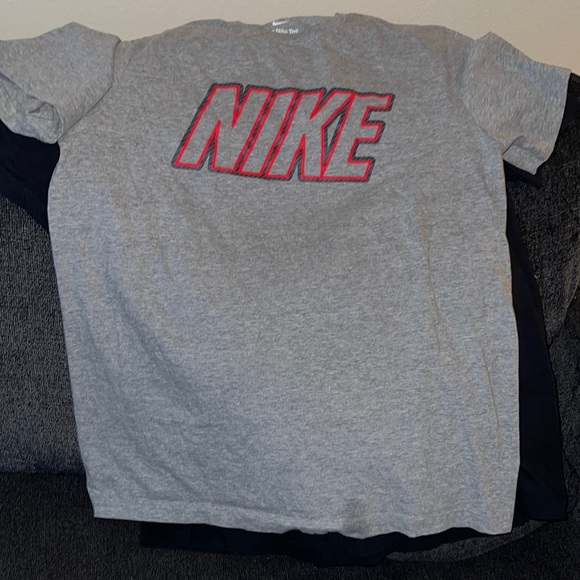 Gray Nike shirt size L it has a stain at the bottom see pictures - Picture 1 of 2